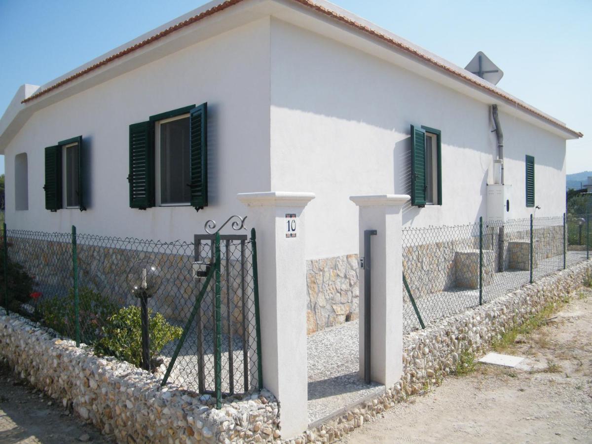 Villini Giovanna Disanti Vieste Exterior foto