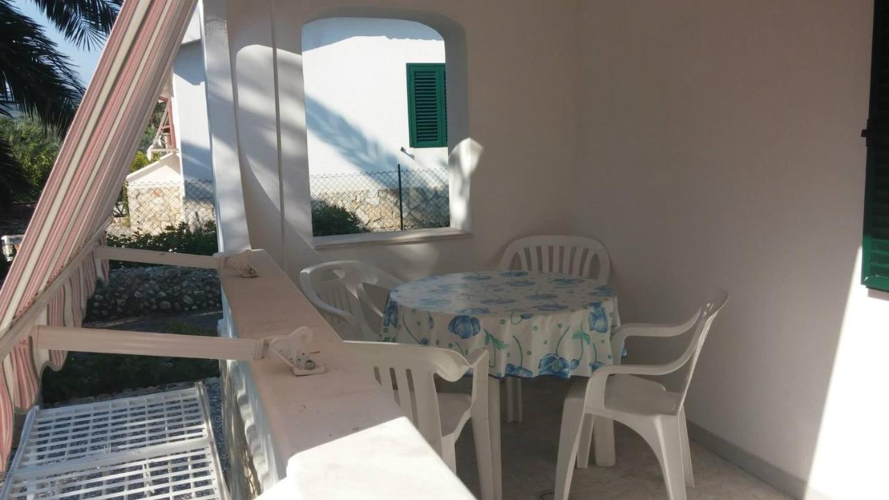 Villini Giovanna Disanti Vieste Exterior foto