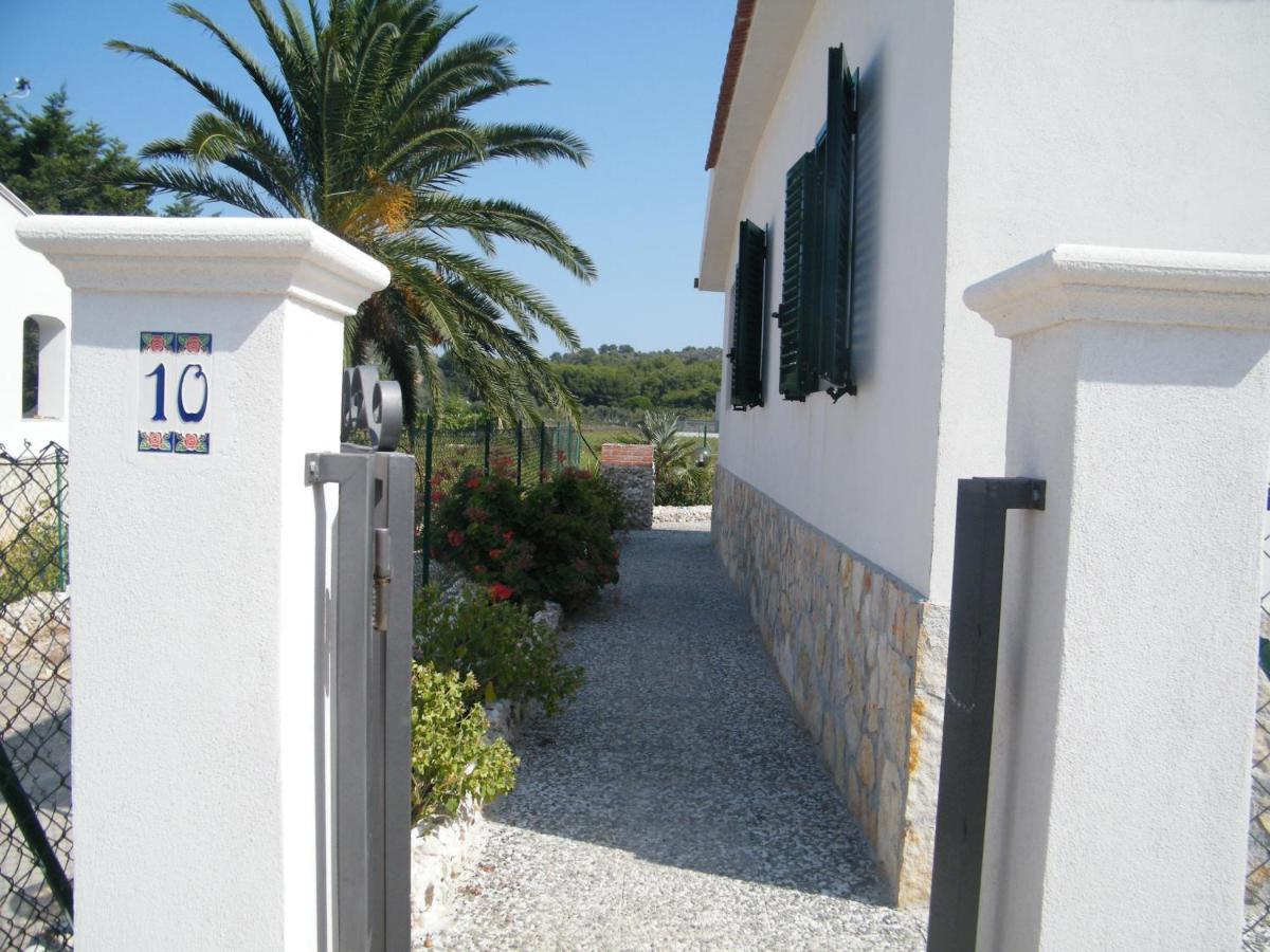 Villini Giovanna Disanti Vieste Exterior foto