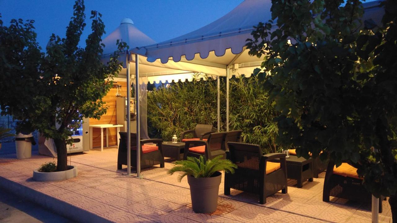 Villini Giovanna Disanti Vieste Exterior foto