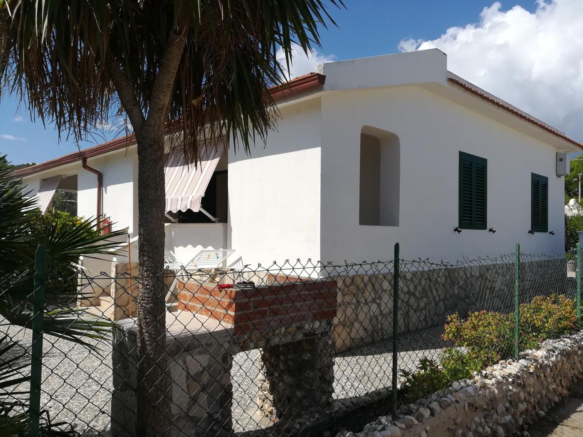 Villini Giovanna Disanti Vieste Exterior foto